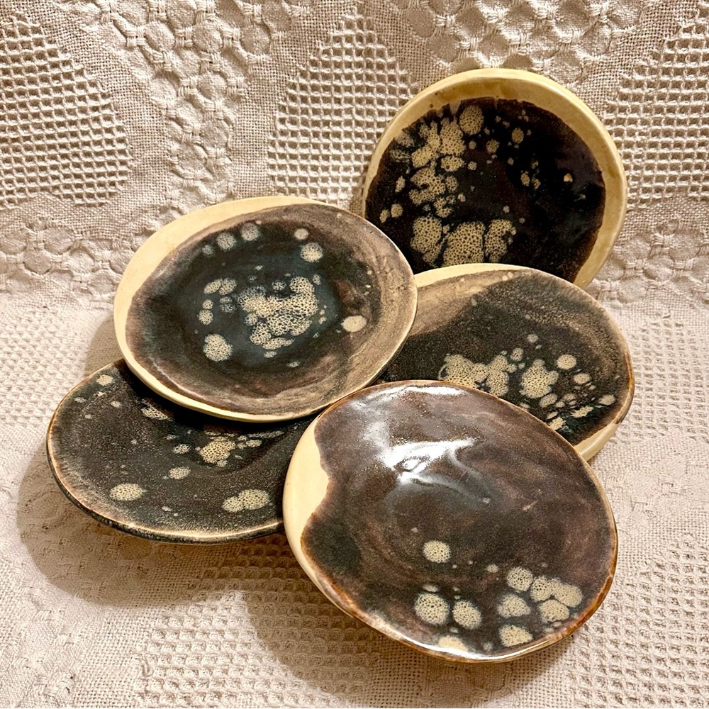 Set of Five Vtg Art Pottery Hand Made Dishes/Decorative Footed Plates
